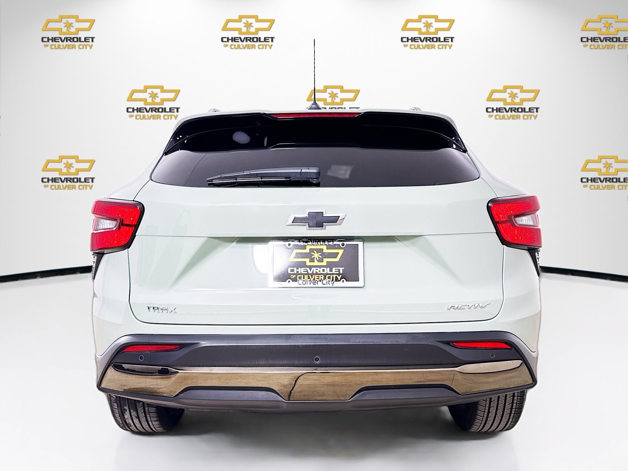 Used 2024 Chevrolet Trax ACTIV w/ Sunroof Package image 6