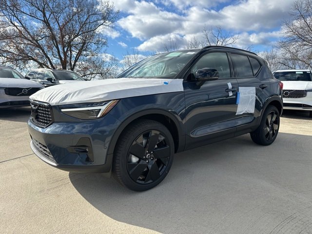 New 2026 Volvo XC40 B5 Ultra w/ Protection Package Premier image 3