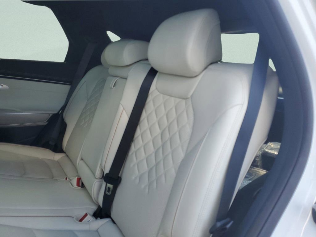 New 2025 Genesis Electrified GV70 Advanced w/ Prestige Package image 10