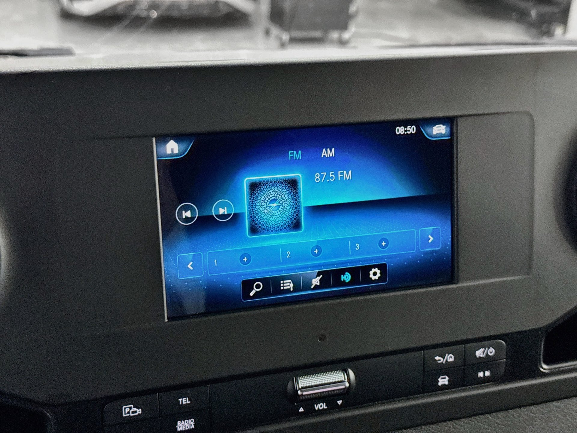 Used 2020 Mercedes-Benz Sprinter 2500 image 15