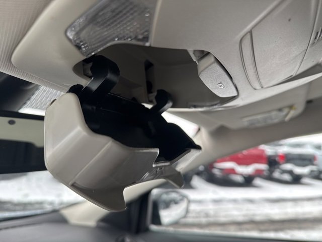 Used 2017 Ford Escape Titanium image 36