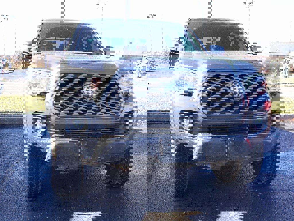 Used 2022 Toyota Tacoma 4x4 Double Cab image 3