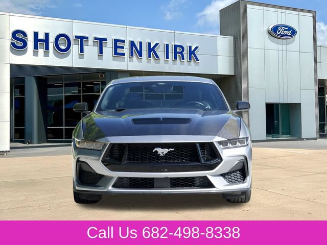 Used 2024 Ford Mustang GT Premium RWD image 2