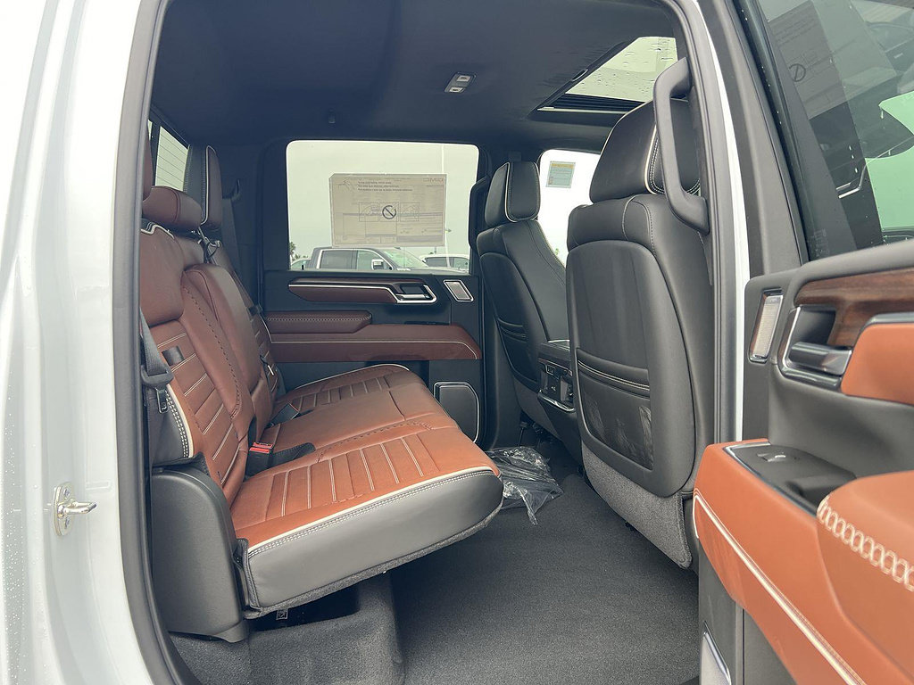 New 2026 GMC Sierra 3500 Denali Ultimate AWD/4WD image 32