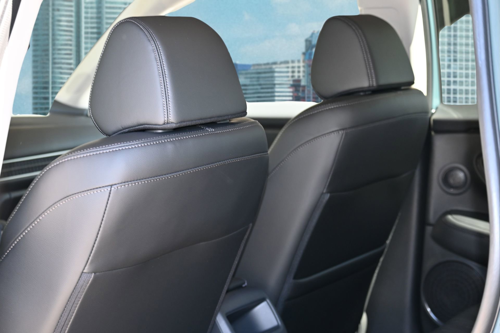 New 2026 Honda HR-V EX-L image 16