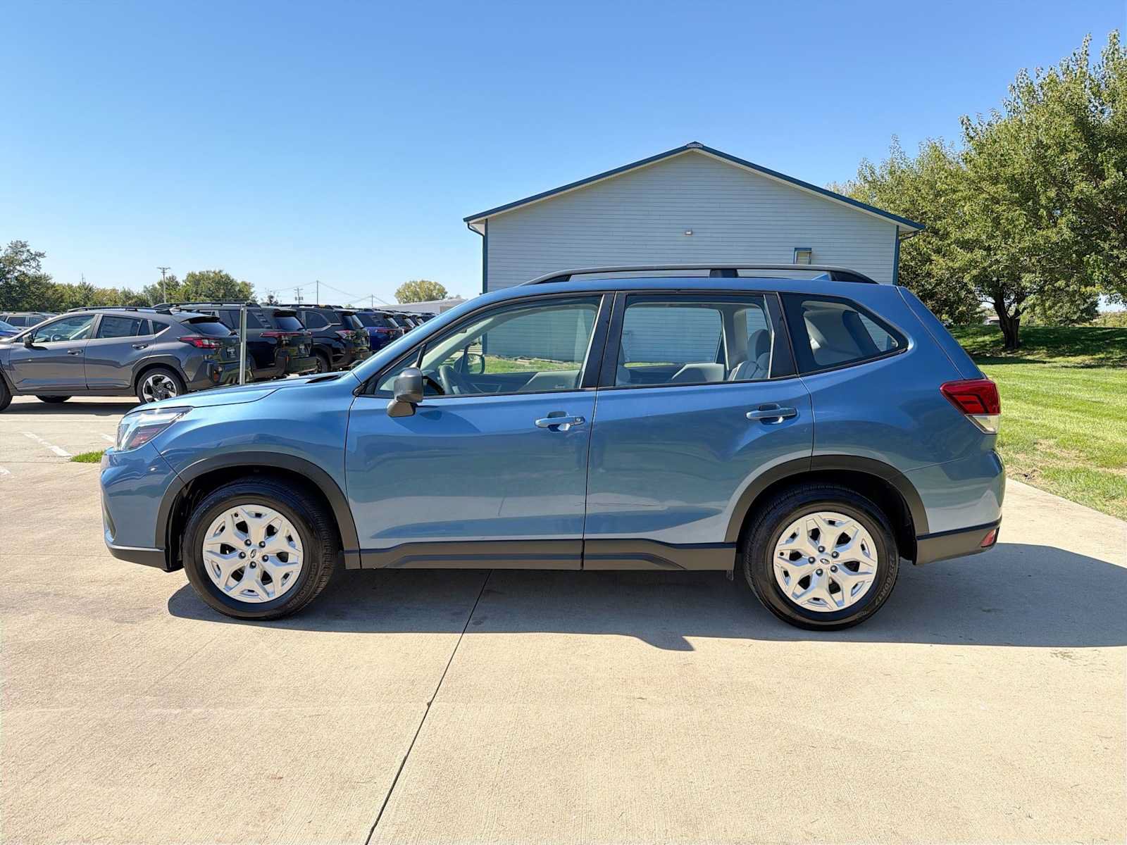 Used 2020 Subaru Forester w/ Alloy Wheel Package AWD/4WD image 3