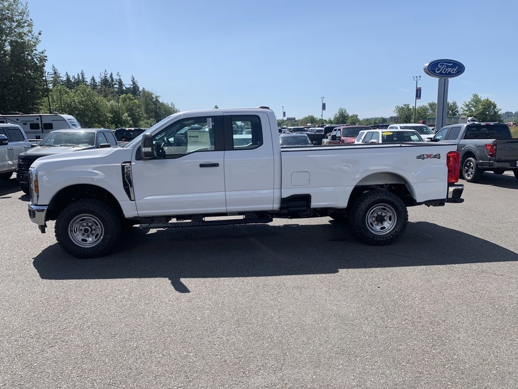 New 2025 Ford F250 XLT w/ Camper Package image 4