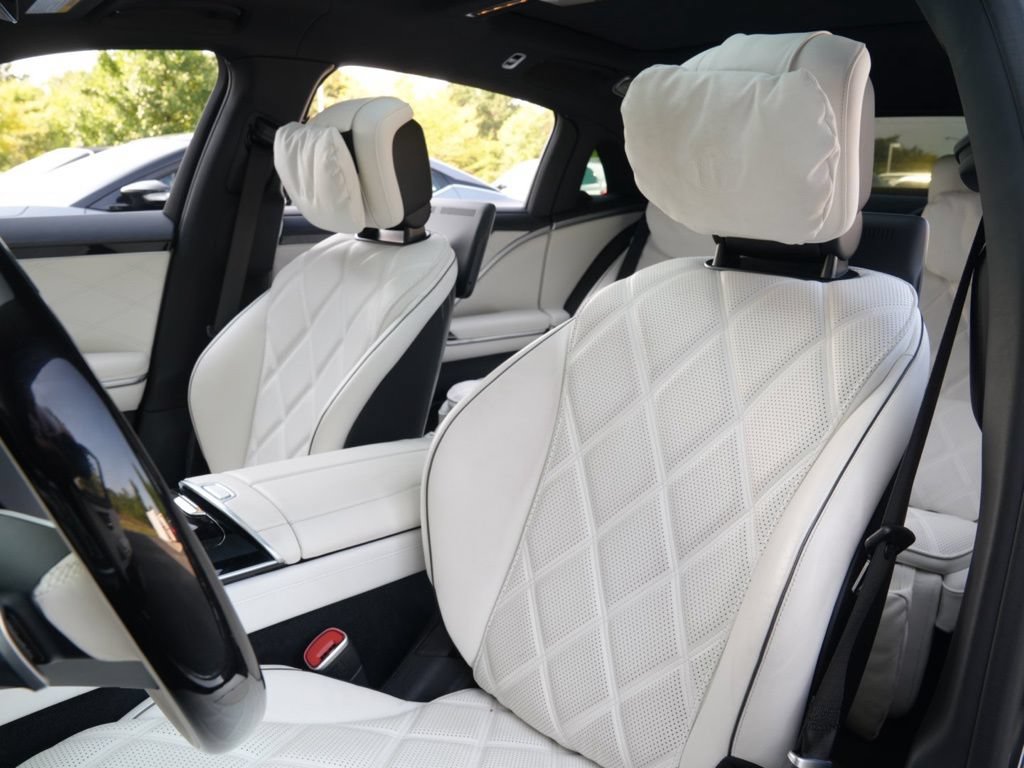 Used 2025 Mercedes-Benz Maybach S 680 4MATIC image 38