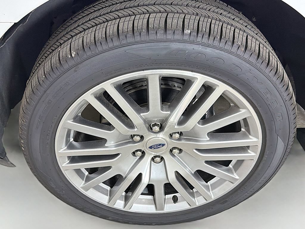 Used 2024 Ford Expedition Limited RWD image 24