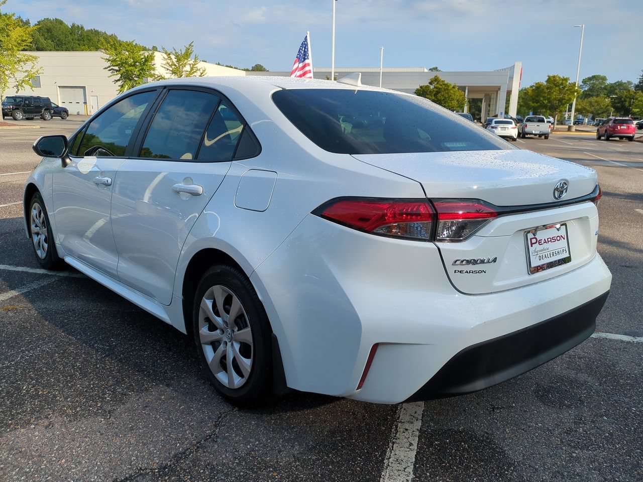 Used 2026 Toyota Corolla LE FWD image 6