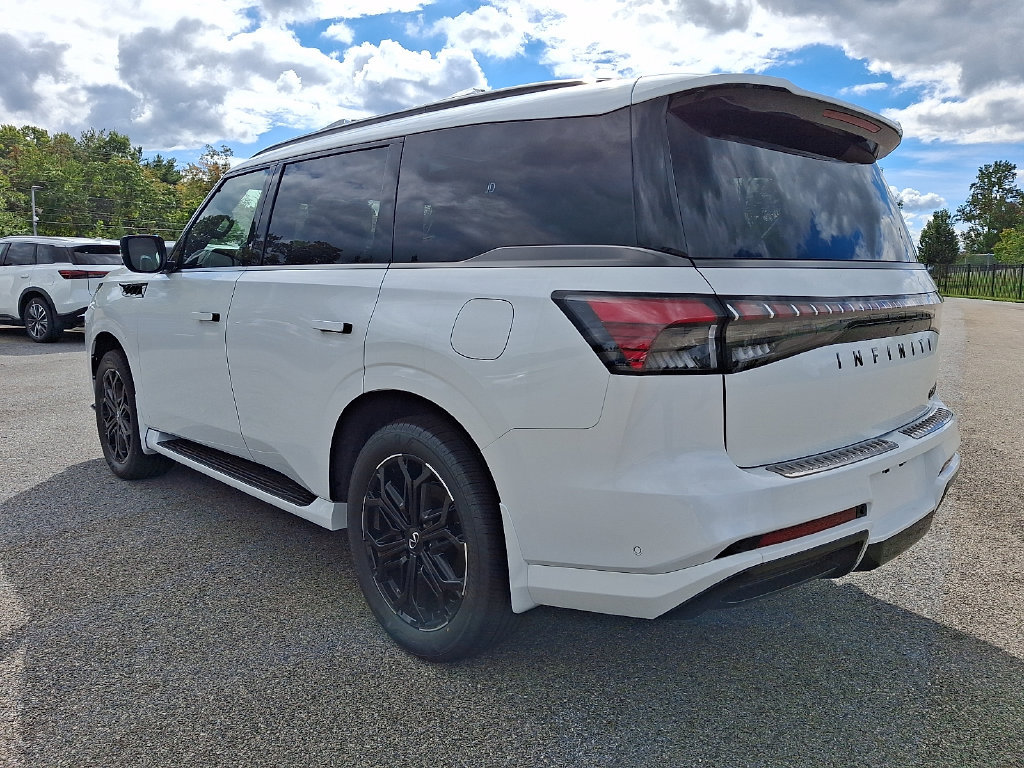 New 2027 INFINITI QX80 Sensory AWD/4WD image 3