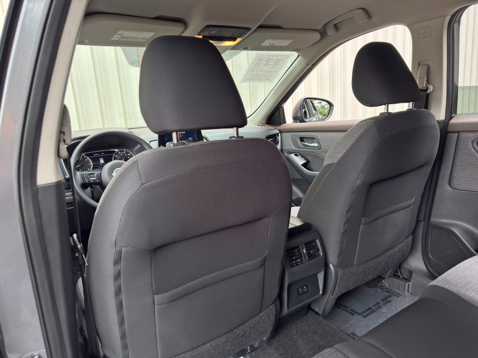 Used 2022 Nissan Rogue SV FWD image 30