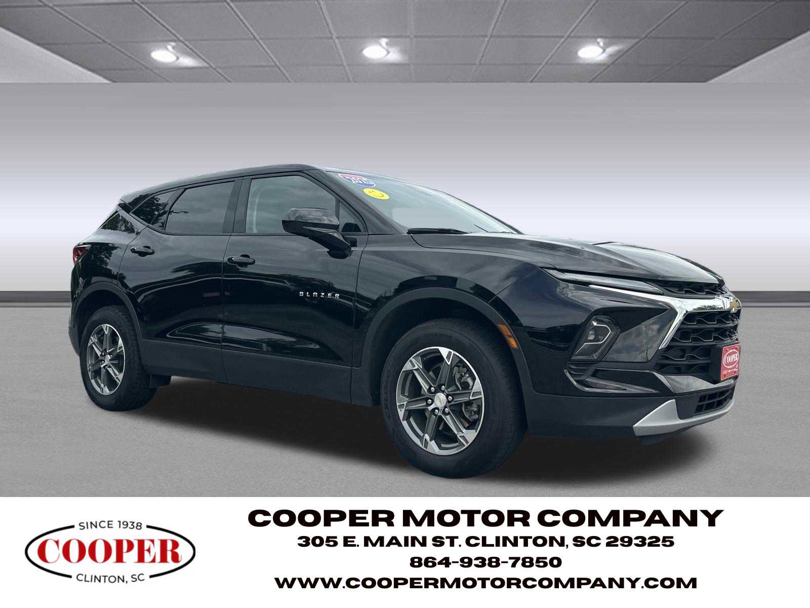 Used 2025 Chevrolet Blazer LT FWD image 7