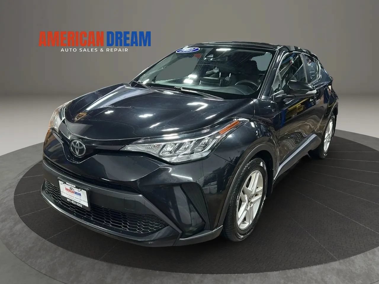 Used 2021 Toyota C-HR LE FWD image 1