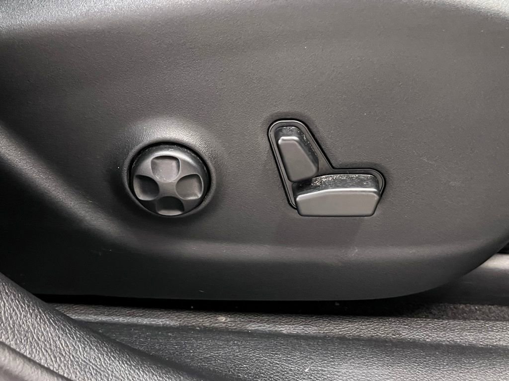 Used 2019 Jeep Cherokee Limited image 42