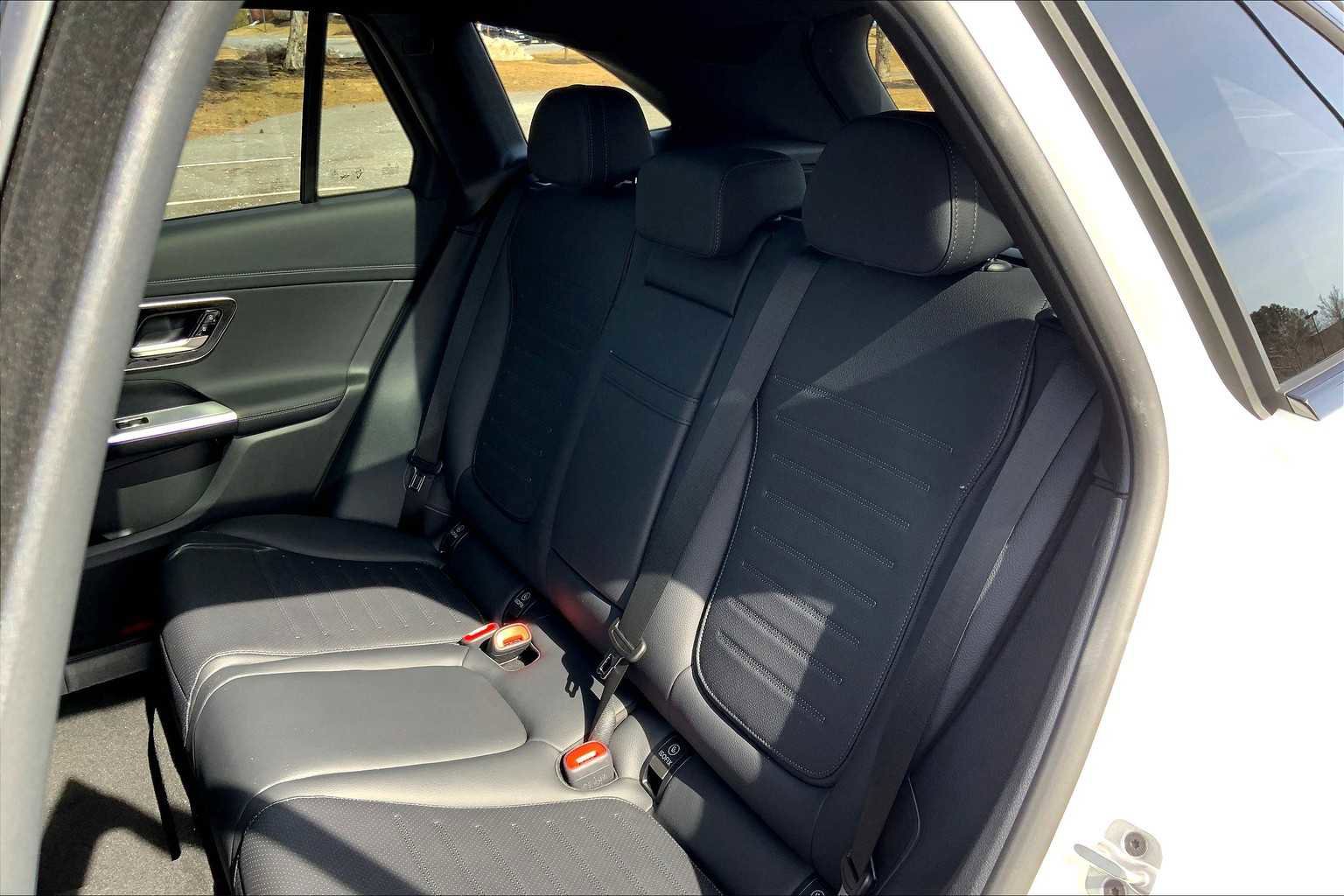 Certified 2025 Mercedes-Benz GLC 300 4MATIC image 13