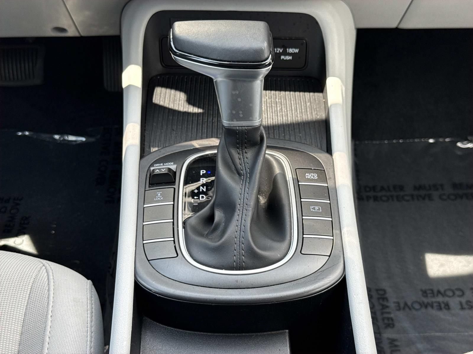 Used 2025 Hyundai Kona SEL AWD/4WD image 13
