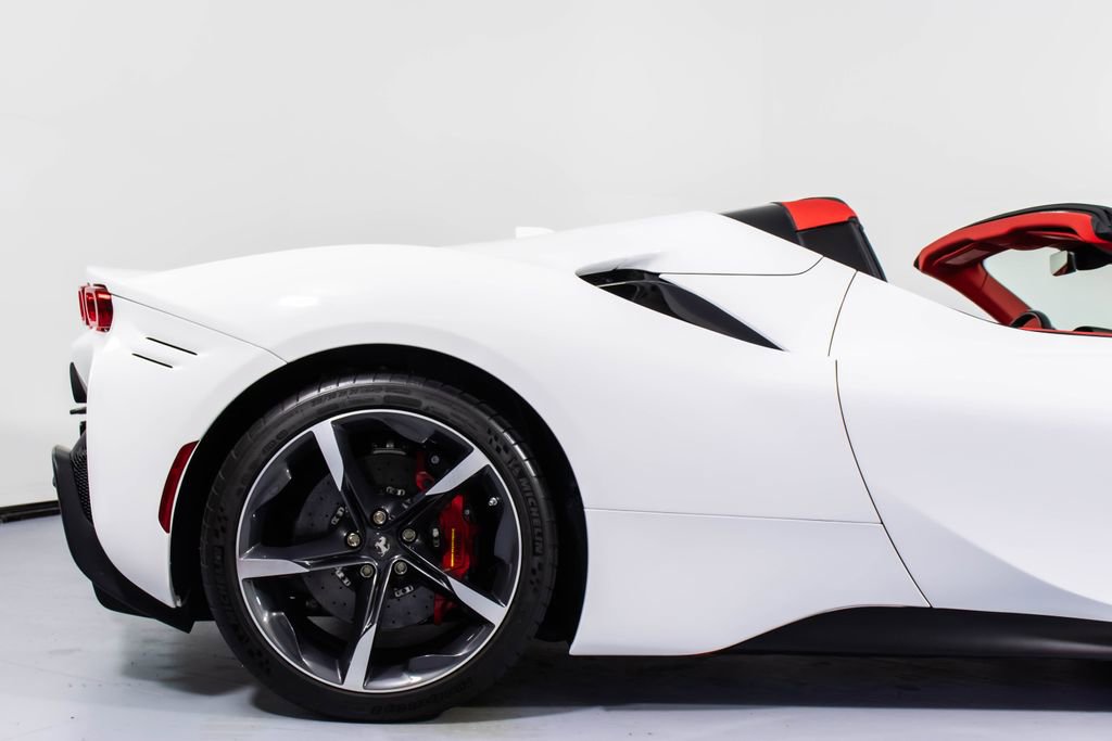 Certified 2025 Ferrari SF90 Spider AWD/4WD image 19