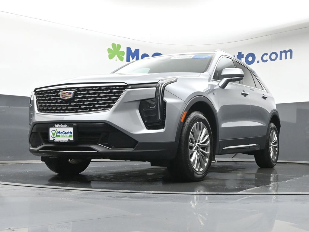 Used 2024 Cadillac XT4 Premium Luxury image 6