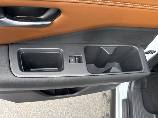 New 2026 Nissan Pathfinder Platinum AWD/4WD image 12