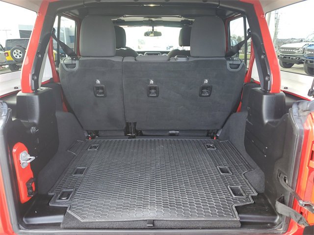 Used 2018 Jeep Wrangler Unlimited Sahara w/ LED Lighting Group image 9