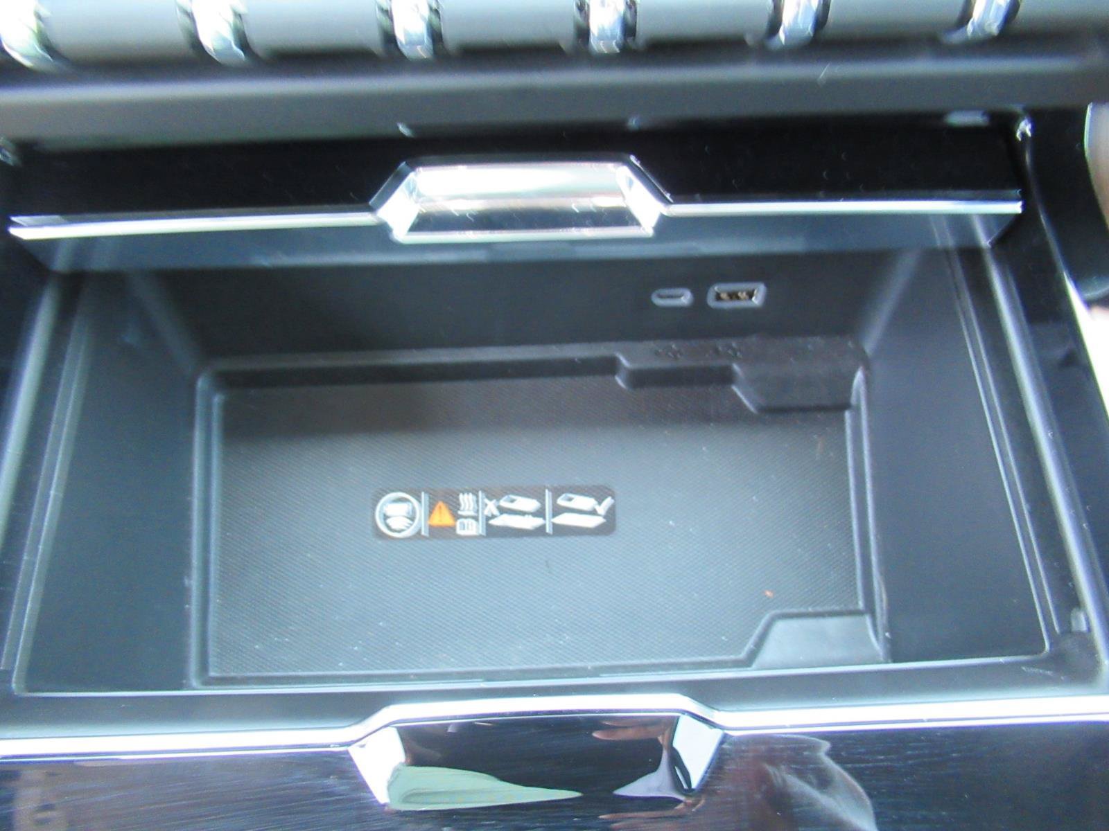 New 2026 GMC Yukon Denali w/ Sun & Power Step Package RWD image 26