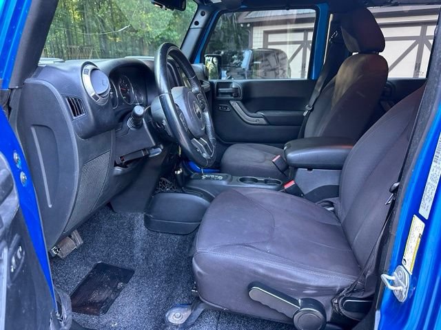 Used 2015 Jeep Wrangler Unlimited Sport w/ Quick Order Package 24S AWD/4WD image 8