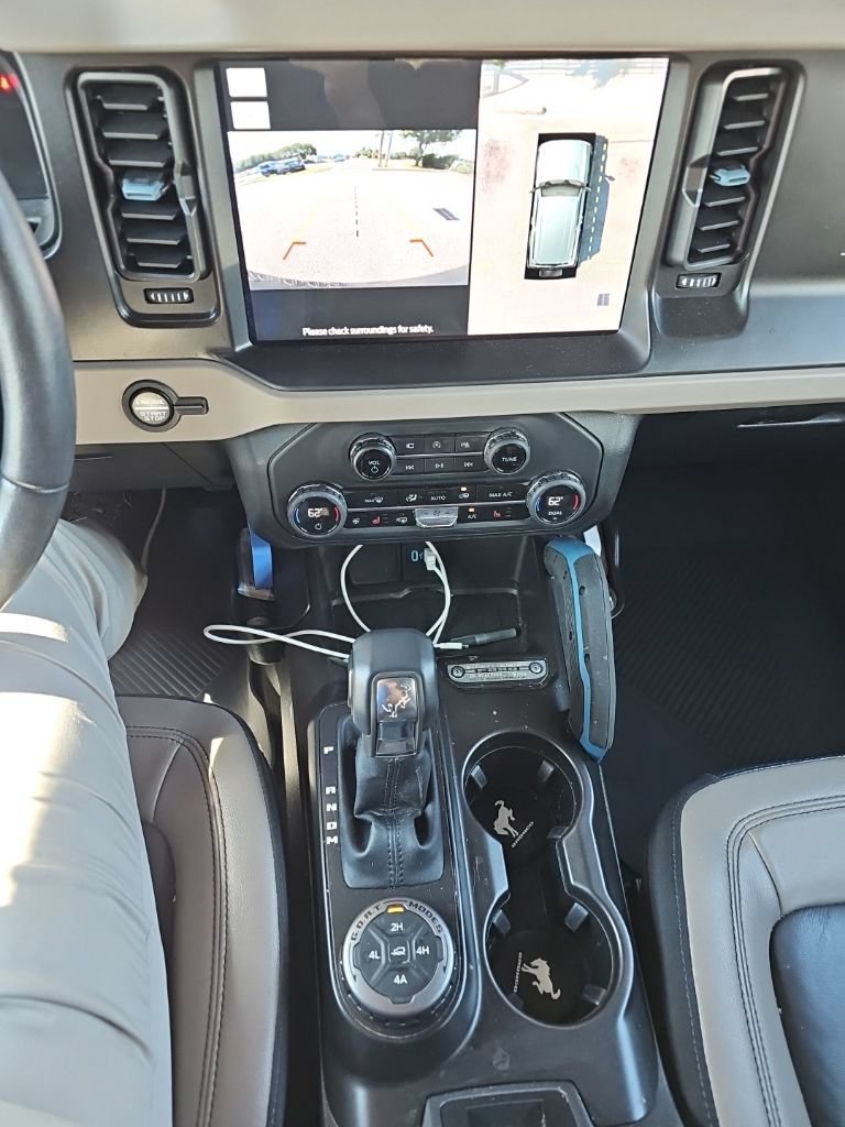 Used 2023 Ford Bronco Wildtrak AWD/4WD image 12