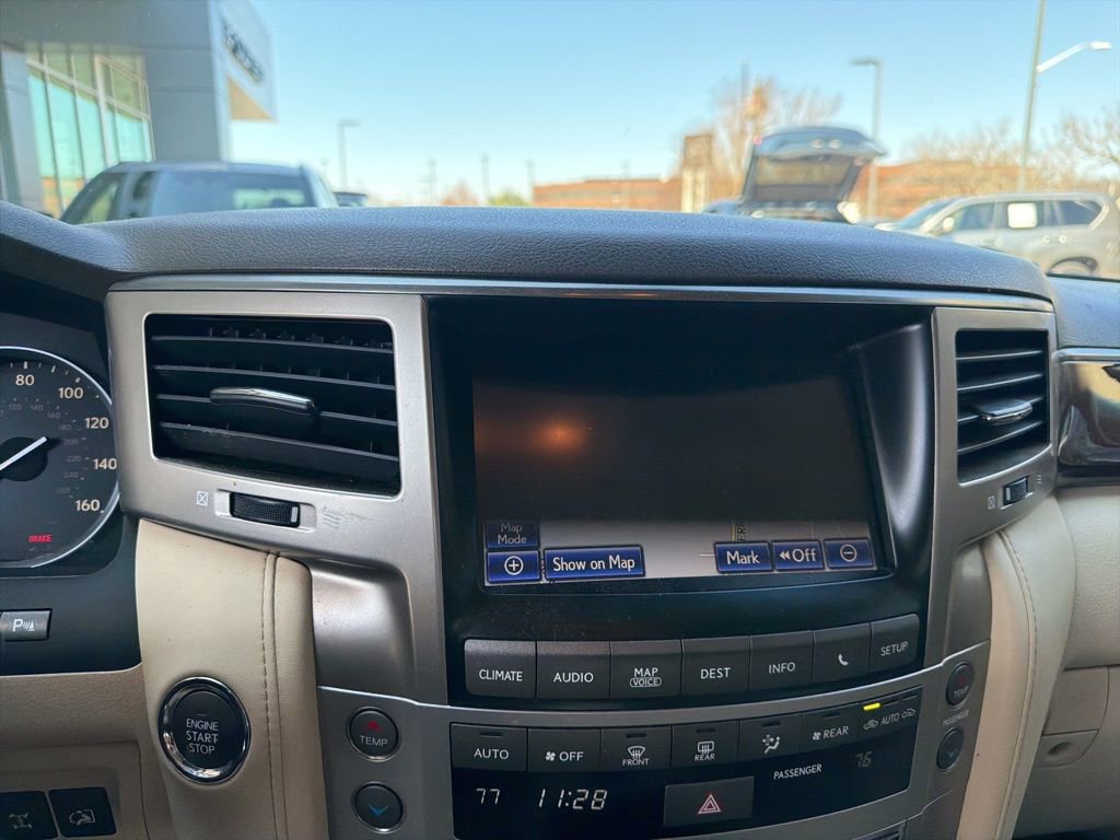 Used 2015 Lexus LX 570 4WD w/ Luxury Package image 39