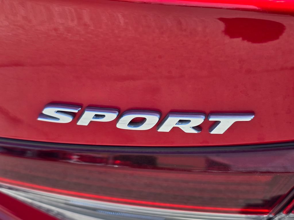 Used 2025 Honda Civic Sport image 10