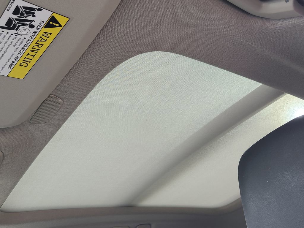 Used 2026 Volvo XC40 B5 Ultra w/ Protection Package Premier image 19