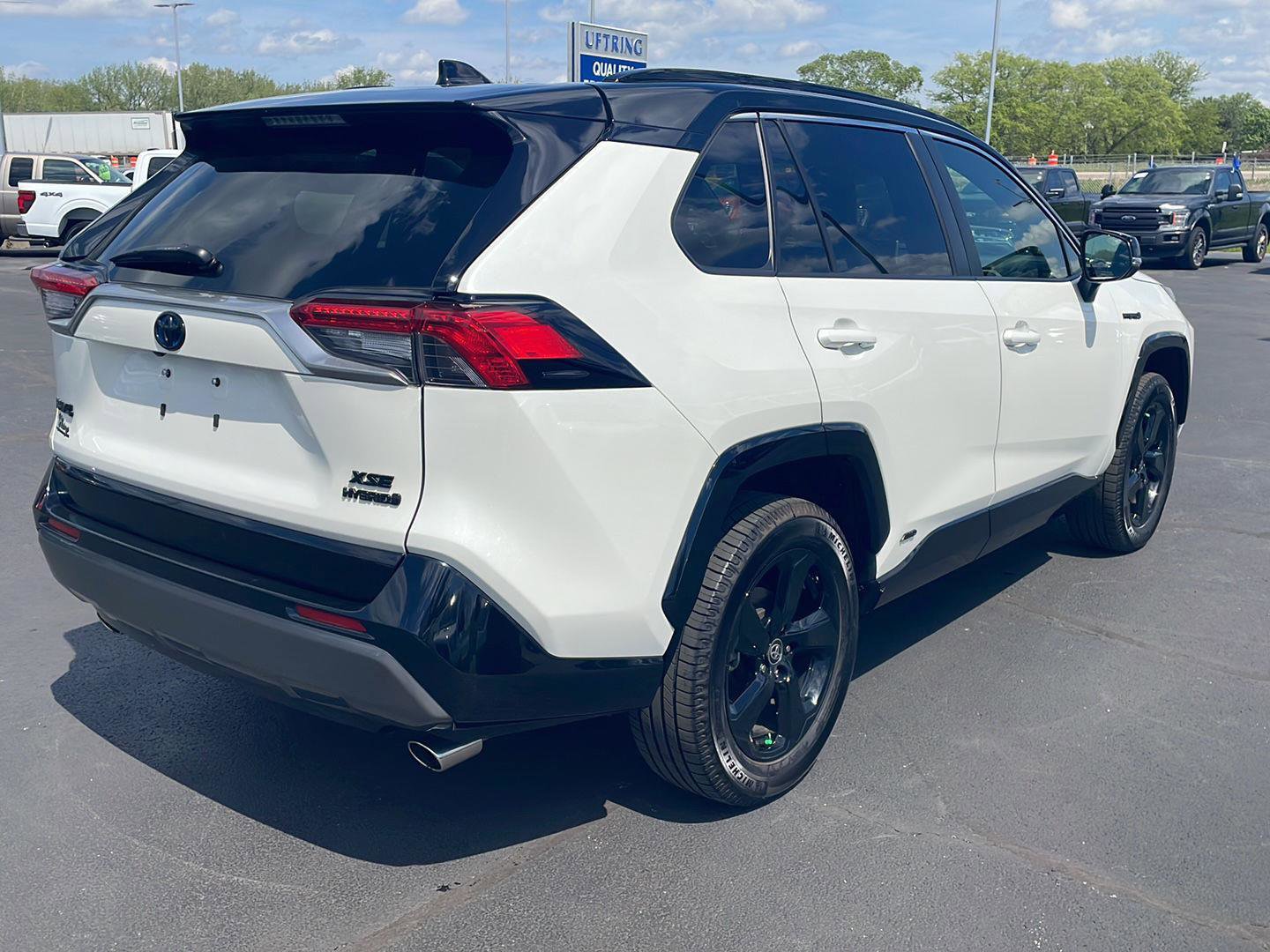 Used 2020 Toyota RAV4 XSE w/ XSE Grade Weather Package AWD/4WD image 5
