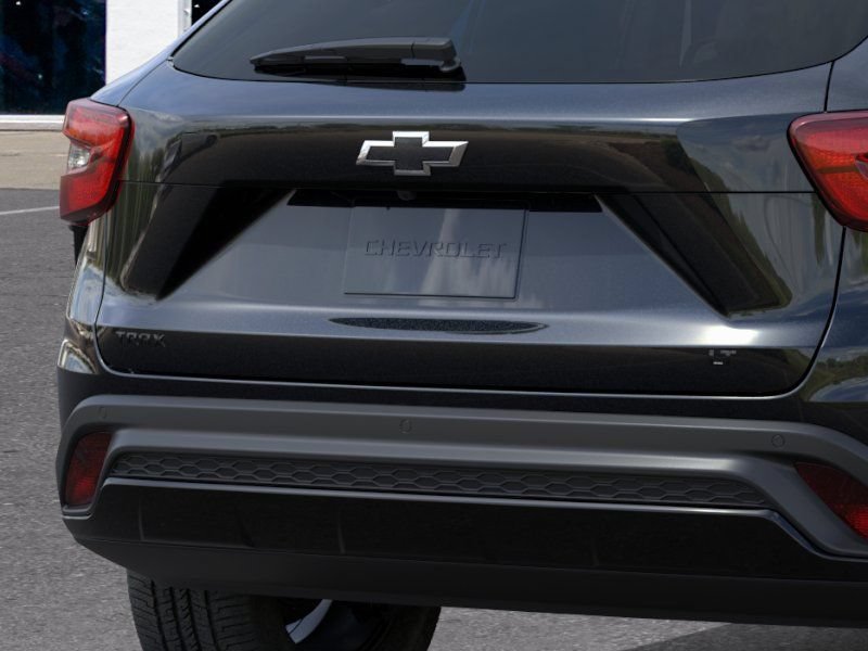 New 2026 Chevrolet Trax LT w/ Driver Confidence Package FWD image 15