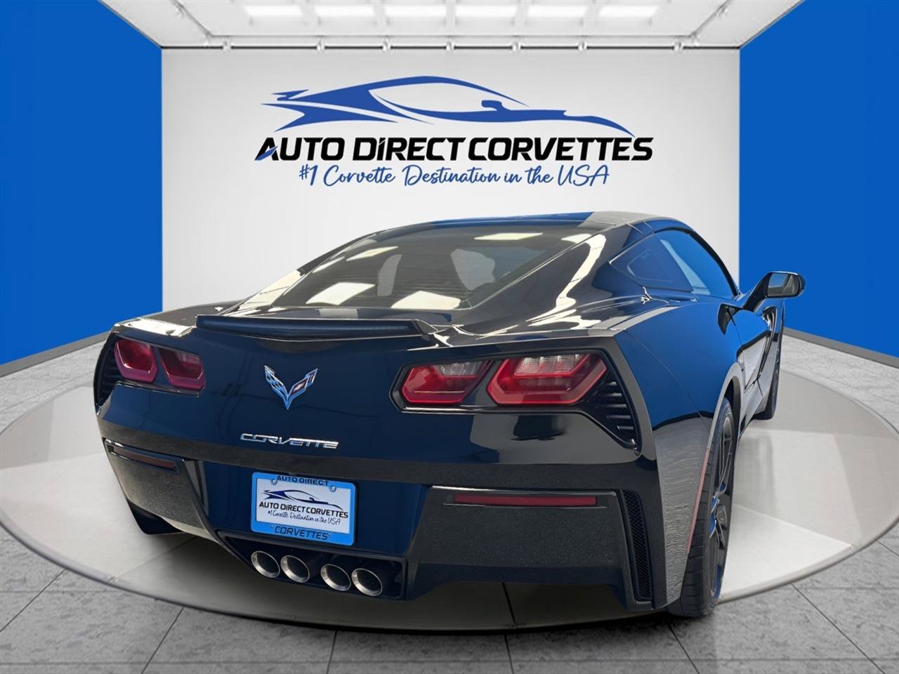 Used 2019 Chevrolet Corvette Stingray Coupe w/ 1LT RWD image 15