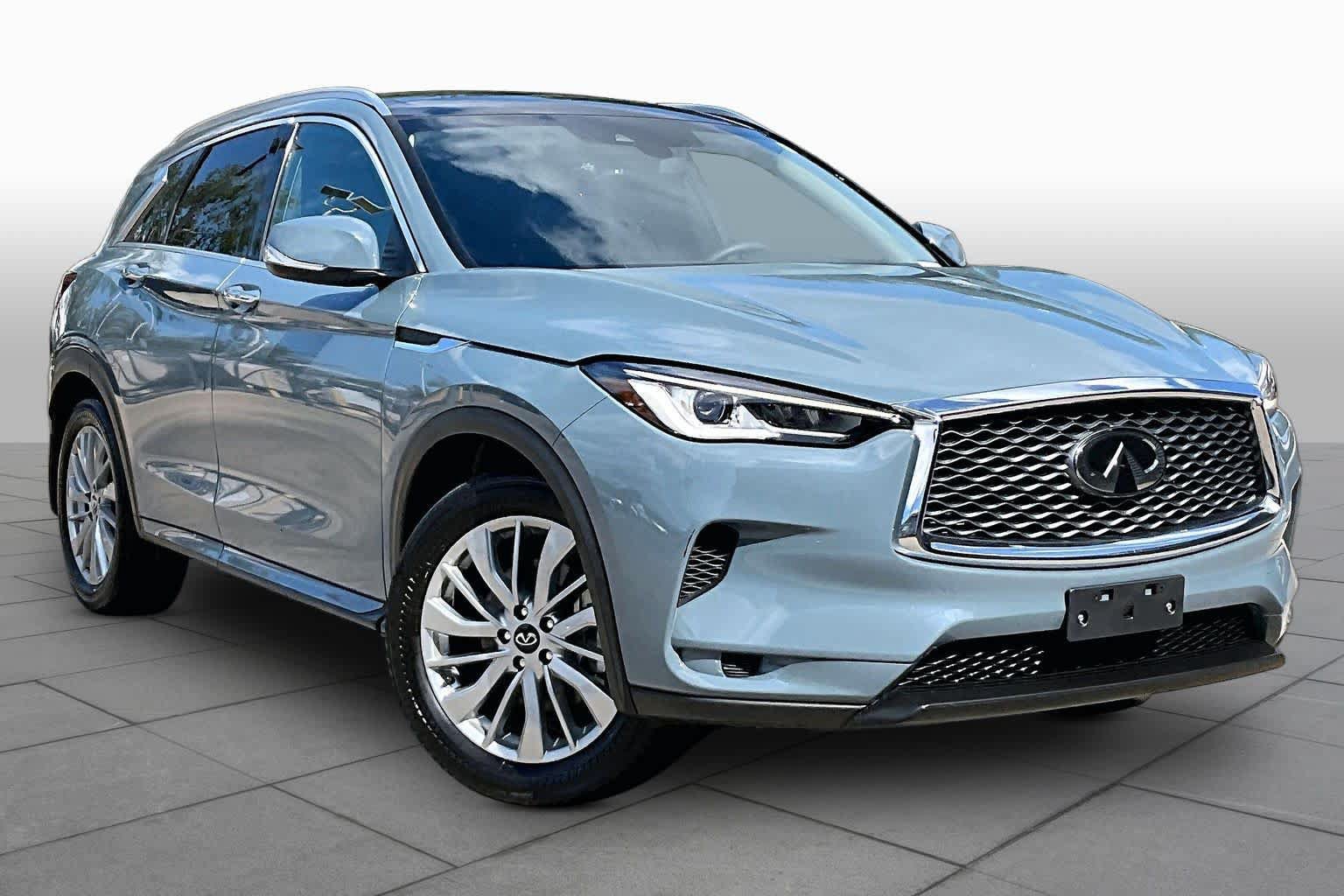 Used 2023 INFINITI QX50 Luxe FWD image 3