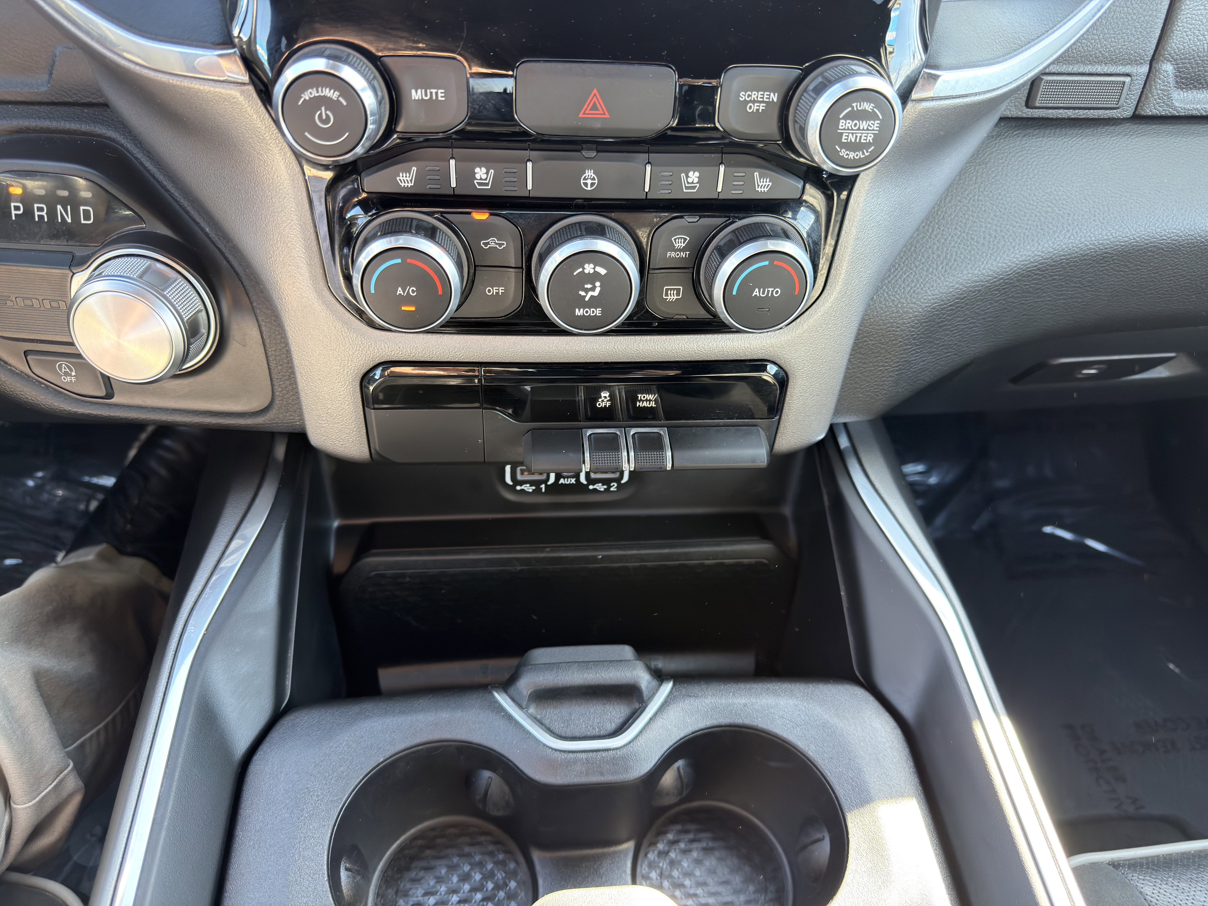 Used 2024 RAM 1500 Laramie image 33