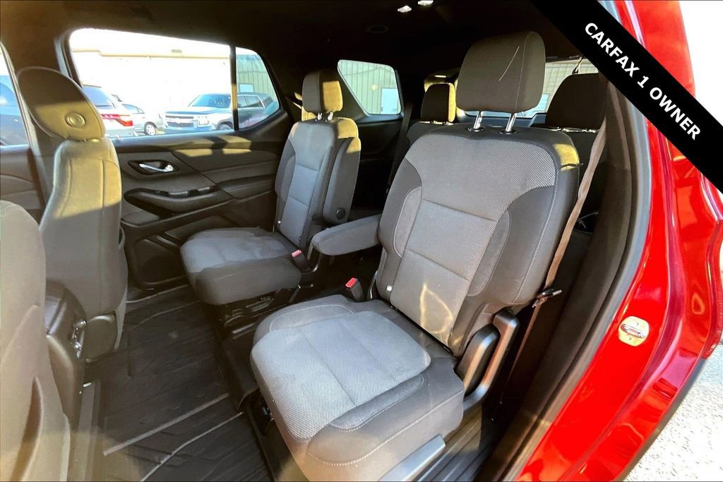 Used 2023 Chevrolet Traverse LT w/ LPO, Floor Liner Package image 21