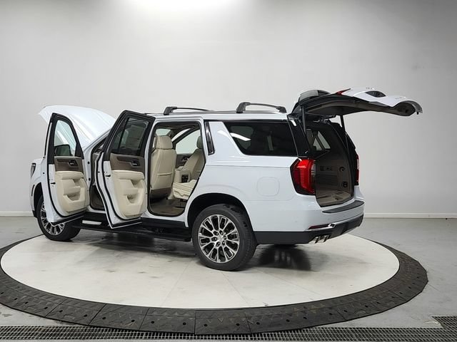 New 2026 GMC Yukon Denali w/ Sun & Power Step Package AWD/4WD image 13