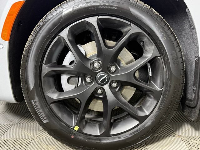 New 2026 Chrysler Pacifica Limited w/ S Appearance Package AWD/4WD image 11