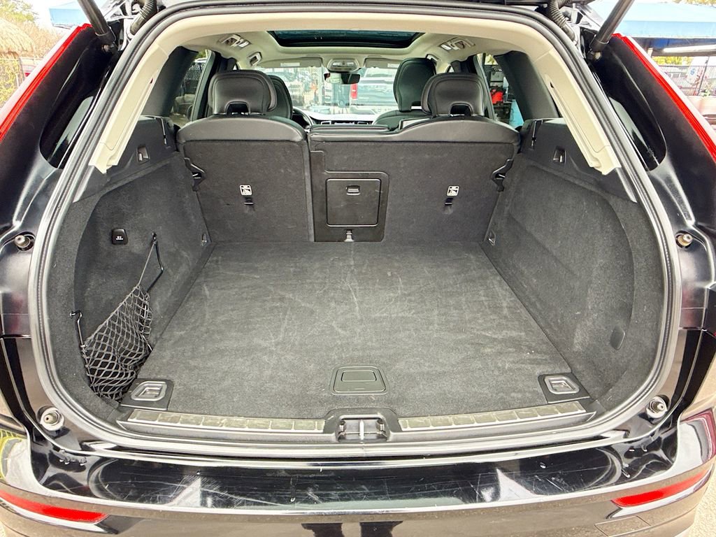 Used 2023 Volvo XC60 B5 Ultimate AWD/4WD image 30