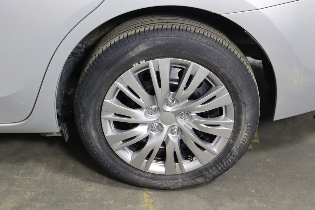 Used 2017 Toyota Corolla LE FWD image 39