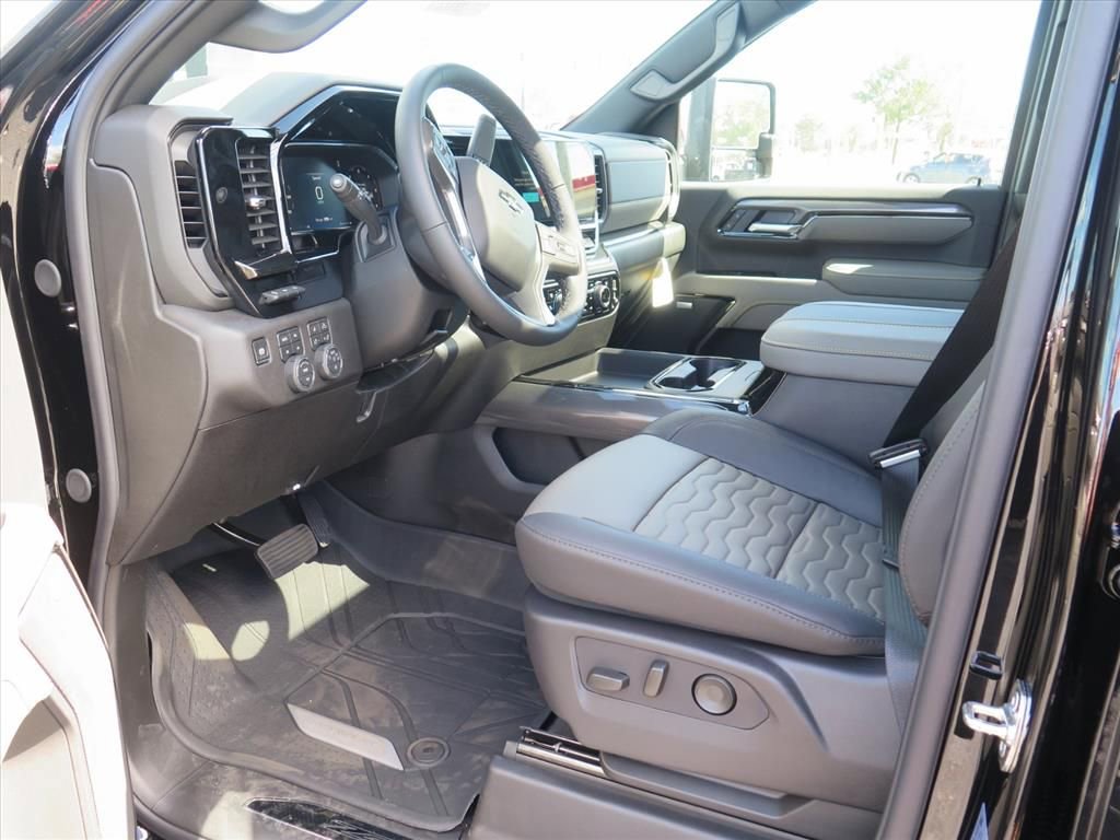 New 2026 Chevrolet Silverado 2500 ZR2 image 10