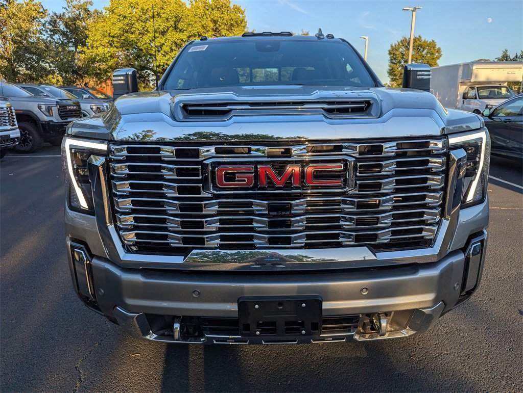 New 2026 GMC Sierra 2500 Denali w/ Denali Reserve Package image 3