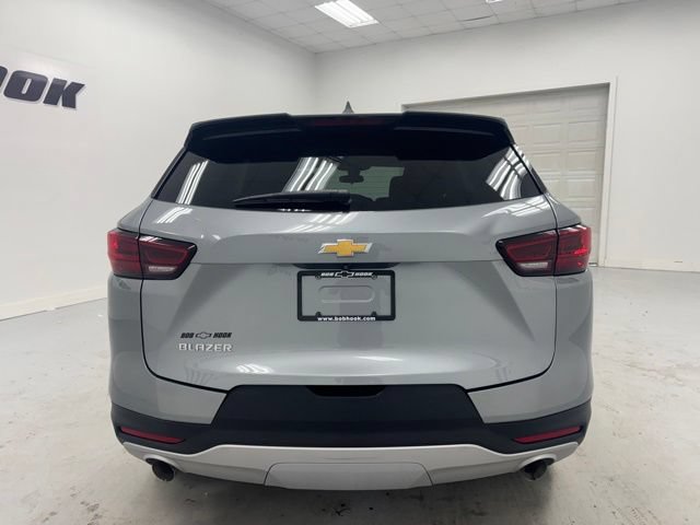 Used 2024 Chevrolet Blazer LT FWD image 6