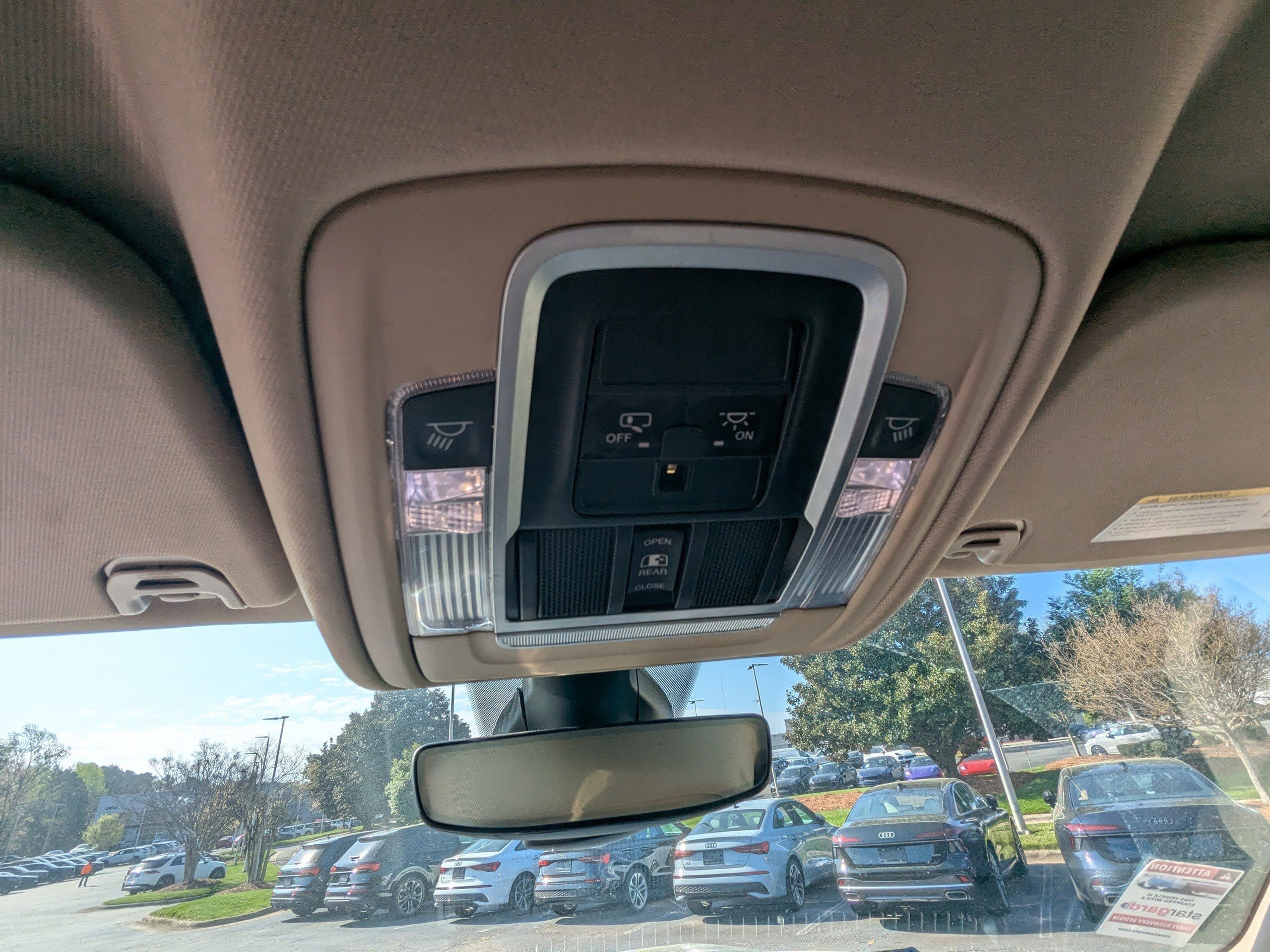 Used 2020 RAM 1500 Laramie AWD/4WD image 25