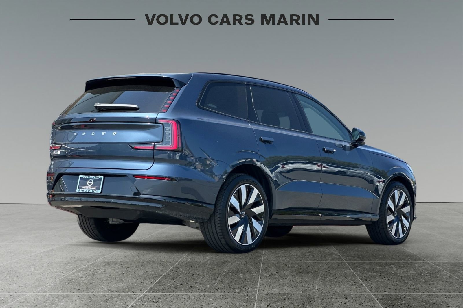New 2025 Volvo EX90 Ultra AWD/4WD image 2