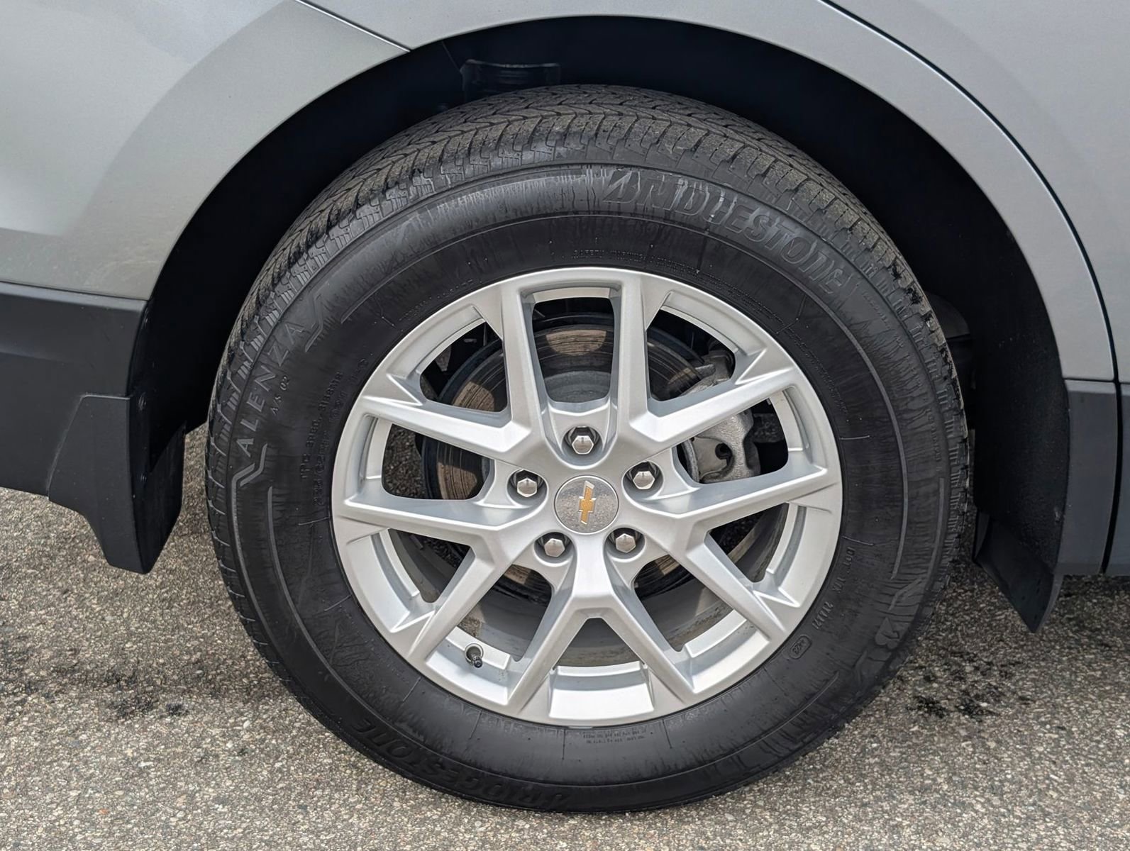 Used 2024 Chevrolet Equinox LS w/ LS Convenience Package image 30