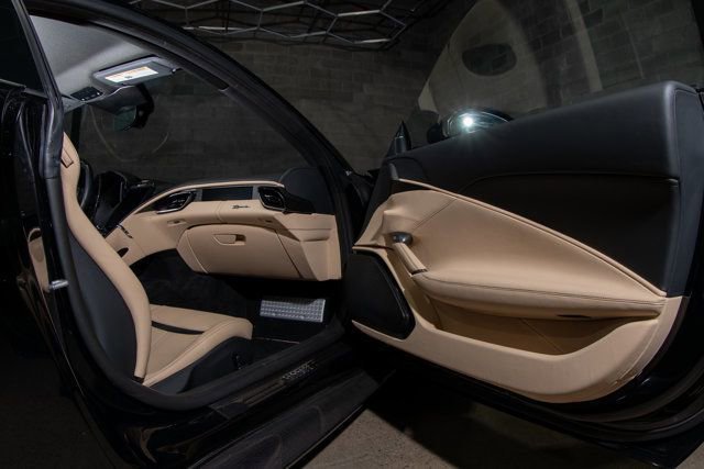 Used 2021 Ferrari Roma image 32