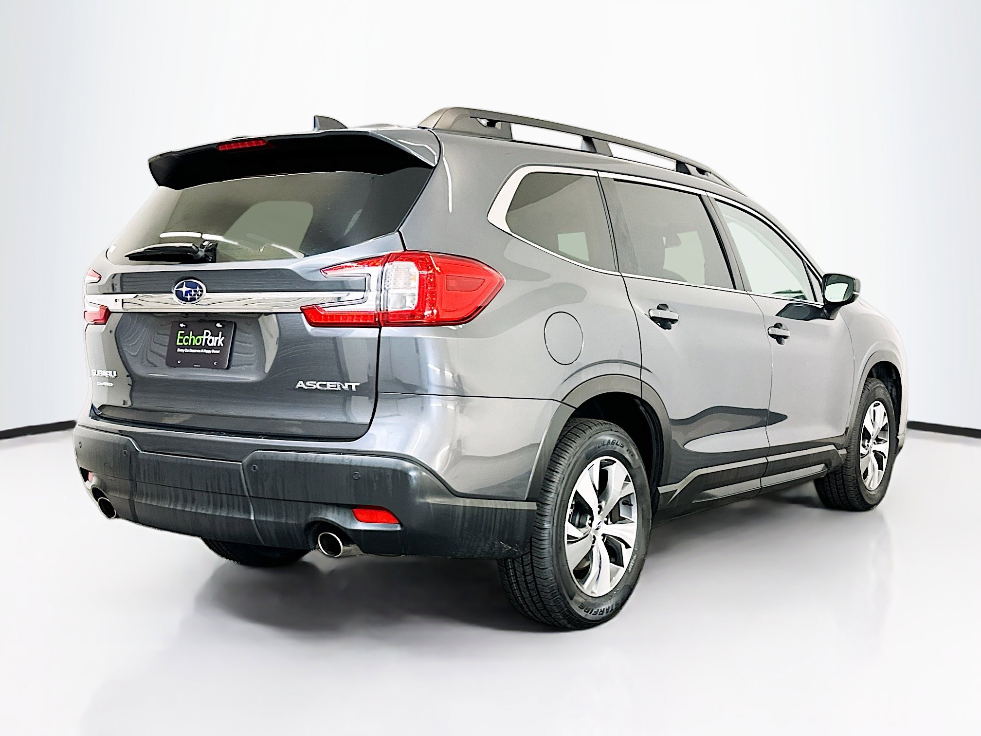 Used 2025 Subaru Ascent Premium image 9