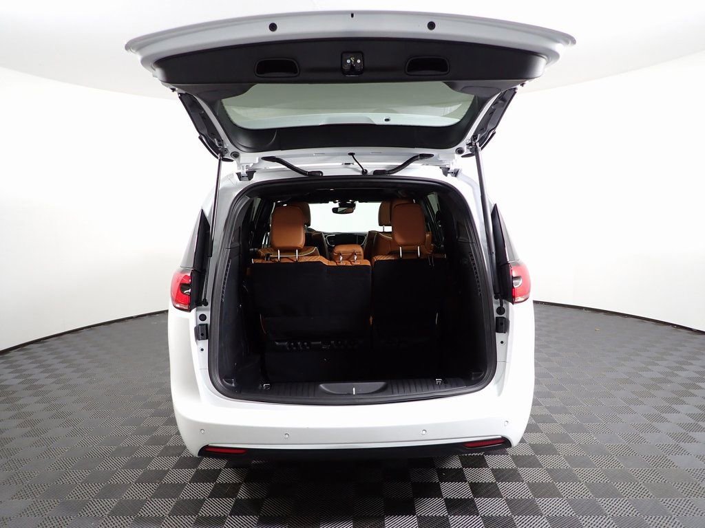 New 2026 Chrysler Pacifica Pinnacle image 18